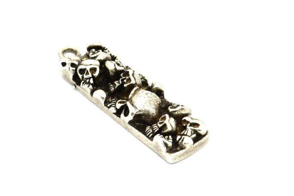 Silver Skull Pendant, 1 Antique Silver Plated Brass Skull Pendants (35x10x6mm) N0194