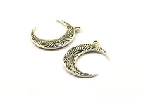 Antique Silver Crescent Pendant, 2 Antique Silver Plated Textured Horn Charms, Pendant, Jewelry Finding (27x8x3.30mm) N0237