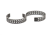 Chevron Cuff Blank - 1 Oxidized Brass Black Chevron Cuff Bracelet Blanks Bangle With 2 Holes (12x145x0.80mm) T101-0