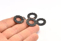 Black Ring Charm, 8 Oxidized Black Brass Wavy Round Charm Earrings With 1 Hole, Findings (18x1mm) D889 S1024