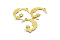 Brass Moon Charm, 2 Raw Brass Crescent Moon Charms With 1 Loop, Pendants (33x25x1.2mm) N1531