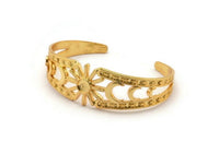 Gold Moon Cuff, Gold Plated Brass Moon Phases Cuff Stone Setting With 1 Pad - Pad Size 6mm N1680