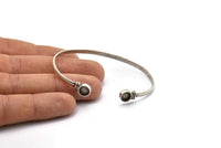 Silver Round Cuff, Antique Silver Plated Brass Round Cuff Stone Setting With 2 Pads - Pad Size 6mm V110 Q0635