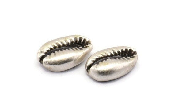 Silver Shell Finding, 6 Antique Silver Plated Brass Cowrie Shell Findings, Pendants, Charms, Earrings, Beads (10-16mm) E200 H0749